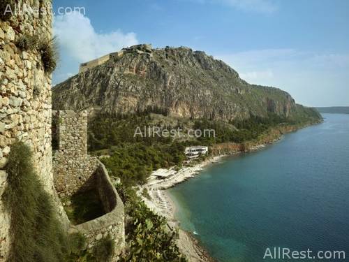 Amphitryon Hotel 2